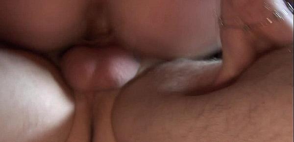  Closeup dutch hooker showing her creampie